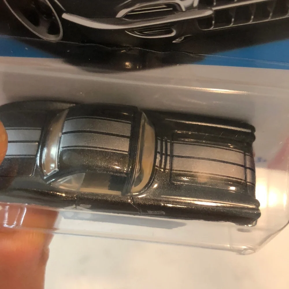 Hot Wheels '62 Corvette Die-Cast Car